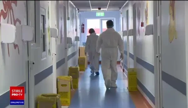 Spitalele sunt pline de copii cu Covid-19. De ce boala este detectată mai târziu la cei mici