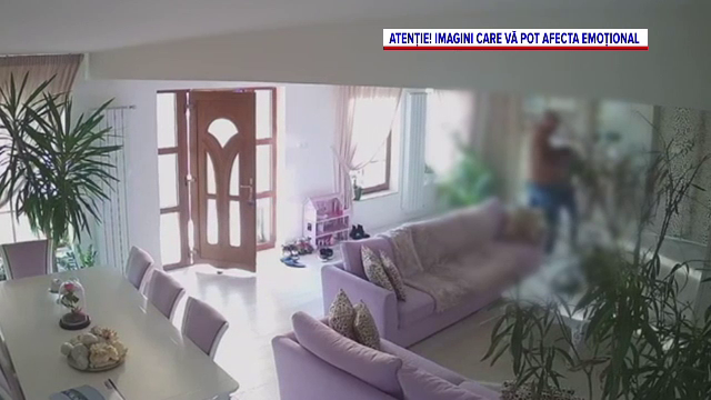 Scene ca în filme. Un om de afaceri din România, lovit cu pumnii și picioarele în propria casă