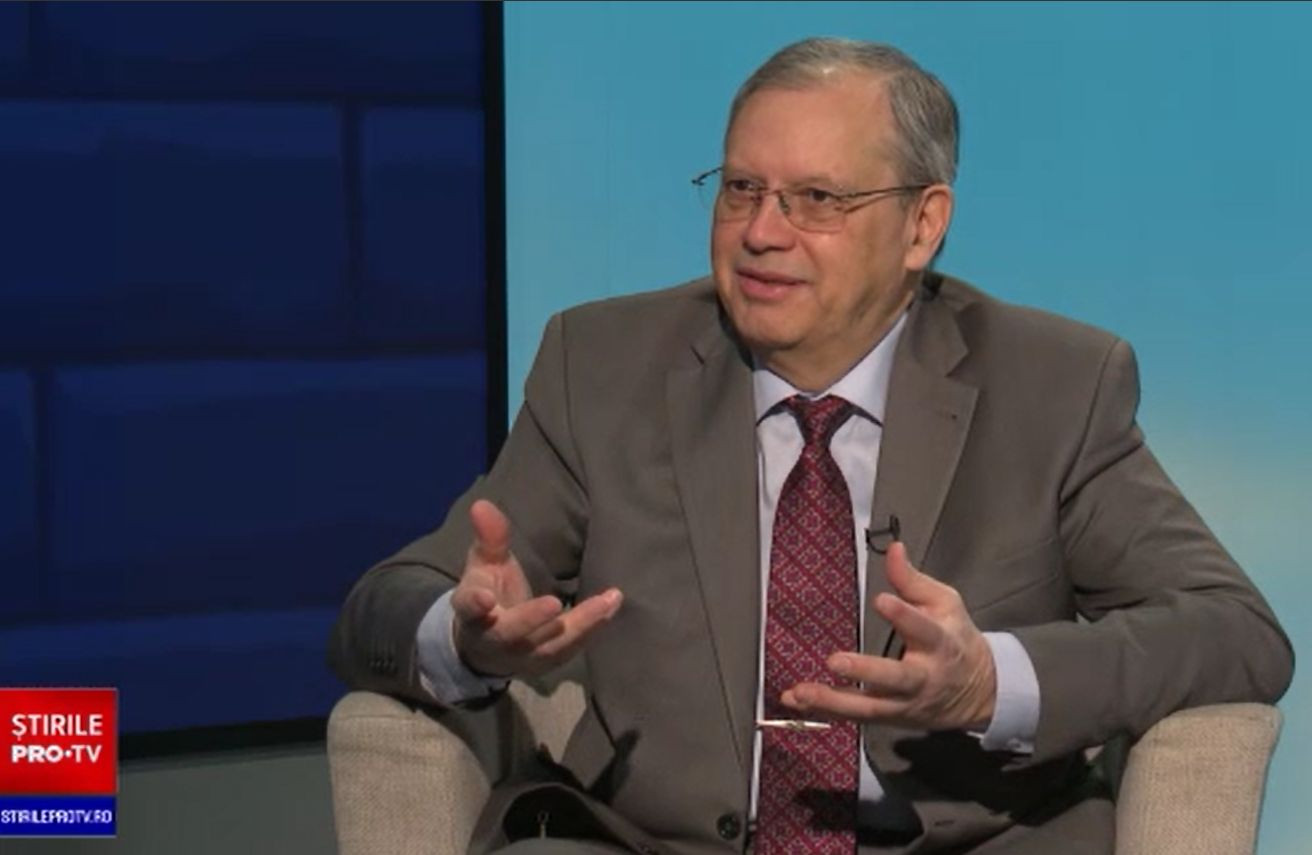 Cosmonautul Dumitru Prunariu a văzut Pământul din spațiu, dar un inginer a vrut să-l convingă că e plat