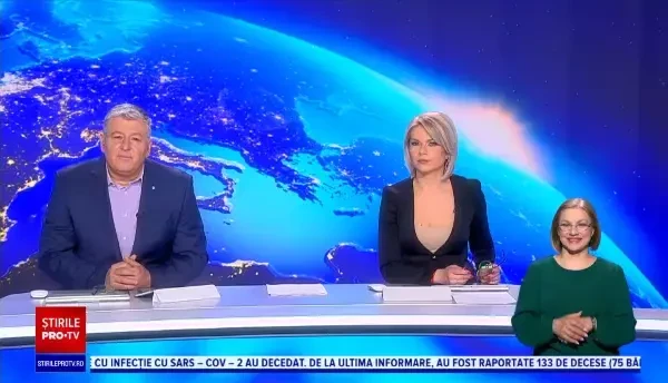 Operațiune la limită în SUA. O camionetă a rămas suspendată pe un pod, la zeci de metri de sol