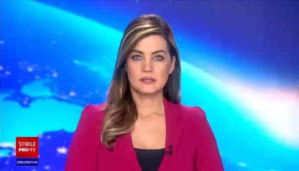 Minute în șir de claxoane pe DN71. Ce curgea din remorca unui camion