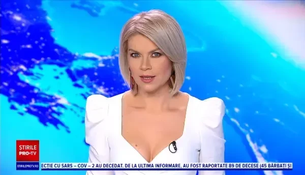 Momentul în care un piton uriaş îşi atacă îngrijitorul de la ZOO. VIDEO