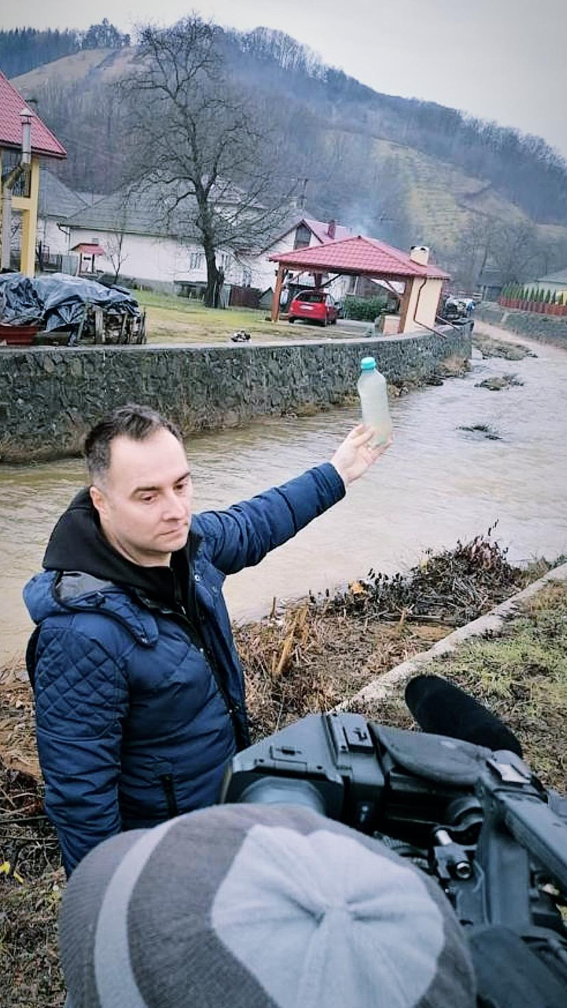 Resurse de lux, beneficii pe minus! &bdquo;Apa trece, mizeria răm&acirc;ne&rdquo; &ndash; o anchetă de Rareș Năstase, la Rom&acirc;nia, te iubesc!