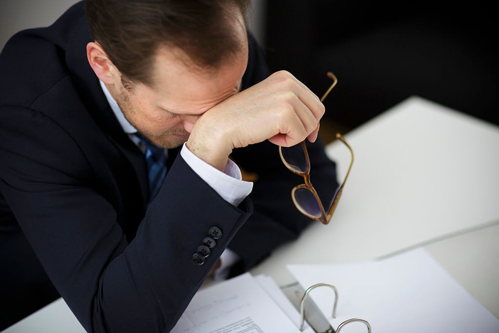 Aproape 80% dintre companiile din România sunt fraudate de propriii angajaţi. Cum acționează aceștia