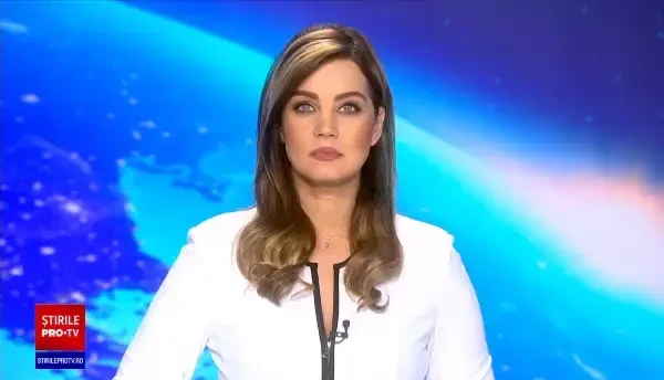 Incendiu puternic la un depozit din Arad. Flăcările și fumul s-au vâzut de la câțiva kilometri