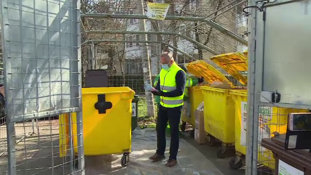 Directorul de la Salubritate Oradea s-a apucat să sorteze deșeurile unui bloc din oraș. Ce a descoperit