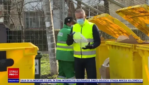 Directorul de la Salubritate Oradea s-a apucat să sorteze deșeurile unui bloc din oraș. Ce a descoperit