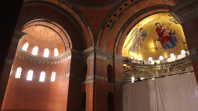 BOR strânge bani pentru pictarea Catedralei Mântuirii Neamului, după ce Guvernul a tăiat fondurile