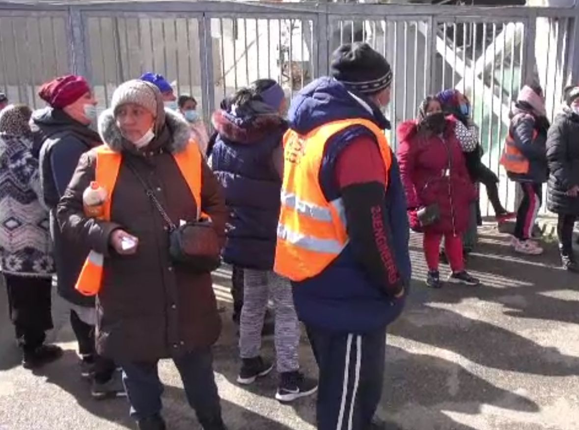 Angajații din salubritate au ieșit în stradă, la Ploiești. Salariile, neplătite din ianuarie