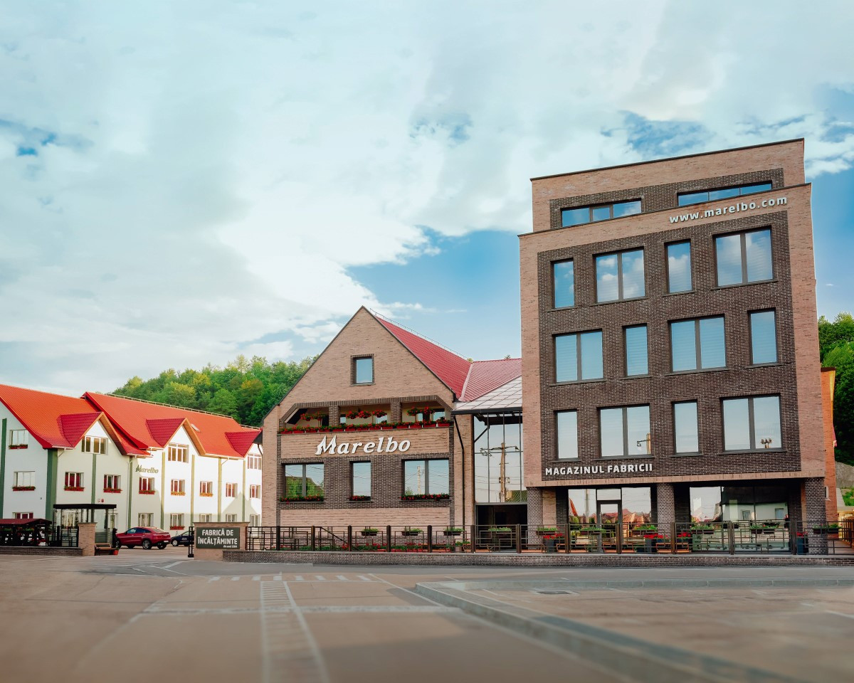 (P) Reduceri de până la 60% la toată colecția de primăvară, în perioada 22 martie – 22 aprilie