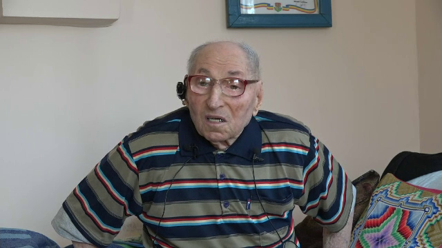 A scăpat cu viață din al Doilea Război Mondial și a decis să se vaccineze anti-Covid. Povestea unui bătrân de 100 de ani