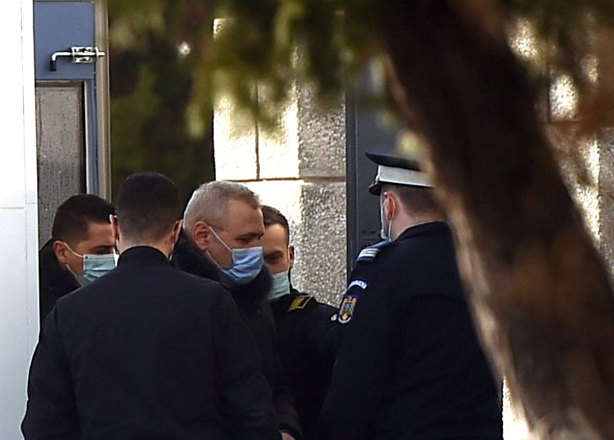 Decizie în favoarea lui Liviu Dragnea. Cum ar putea scăpa de 49 de zile de închisoare