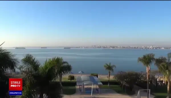 Canalul Suez, complet blocat de o navă înţepenită. Ce se întâmplă cu zecile de mii de oi din România