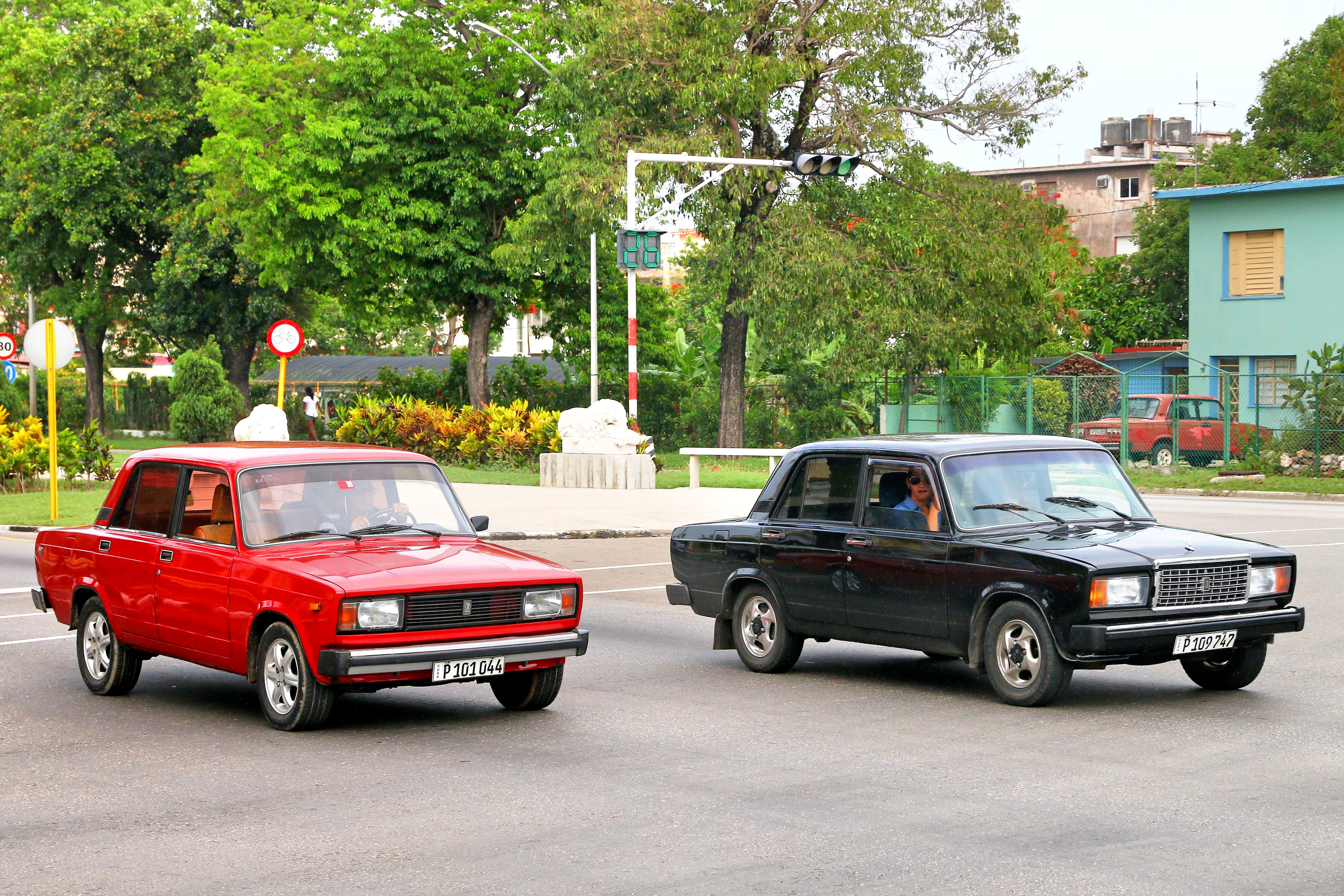 Mașina sovietică Lada, la loc de cinste în Cuba. Cât costă acum un model fabricat în anii '80
