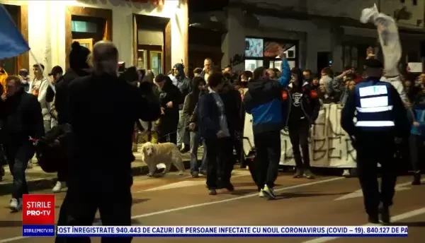 Proteste și în țară. "Vrem libertate şi să revină totul la normal" strigau oamenii