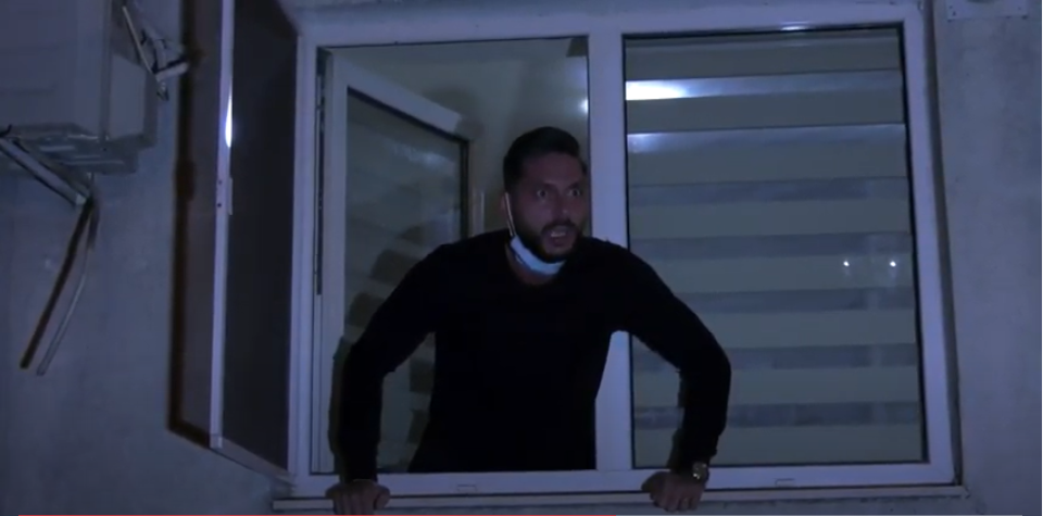 Tânăr huiduit de protestatari în Constanța după ce le-a spus că tocmai i-a murit tatăl de Covid: E război, nu vă dați seama?