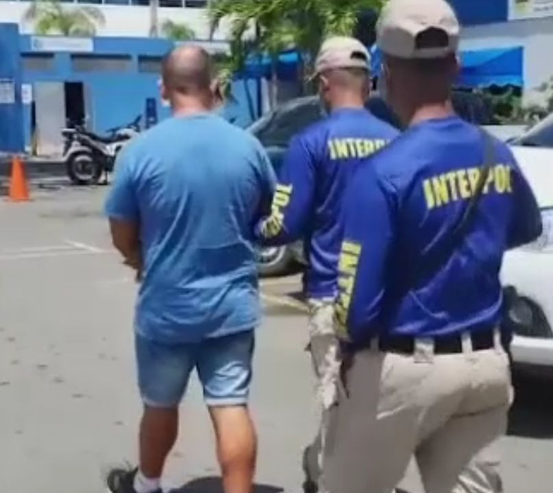 Ce l-a dat de gol pe mafiotul italian care își făcuse cont pe Youtube. Interlopul a fost extrădat din Republica Dominicană