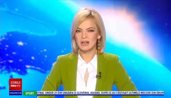 O tânără din SUA a găsit peste 40.000 de dolari într-un pulover. Ce a făcut cu banii