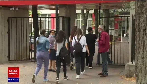 Mai mult de jumătate dintre elevi nu au reuşit să obţină notă de trecere la simularea pentru BAC