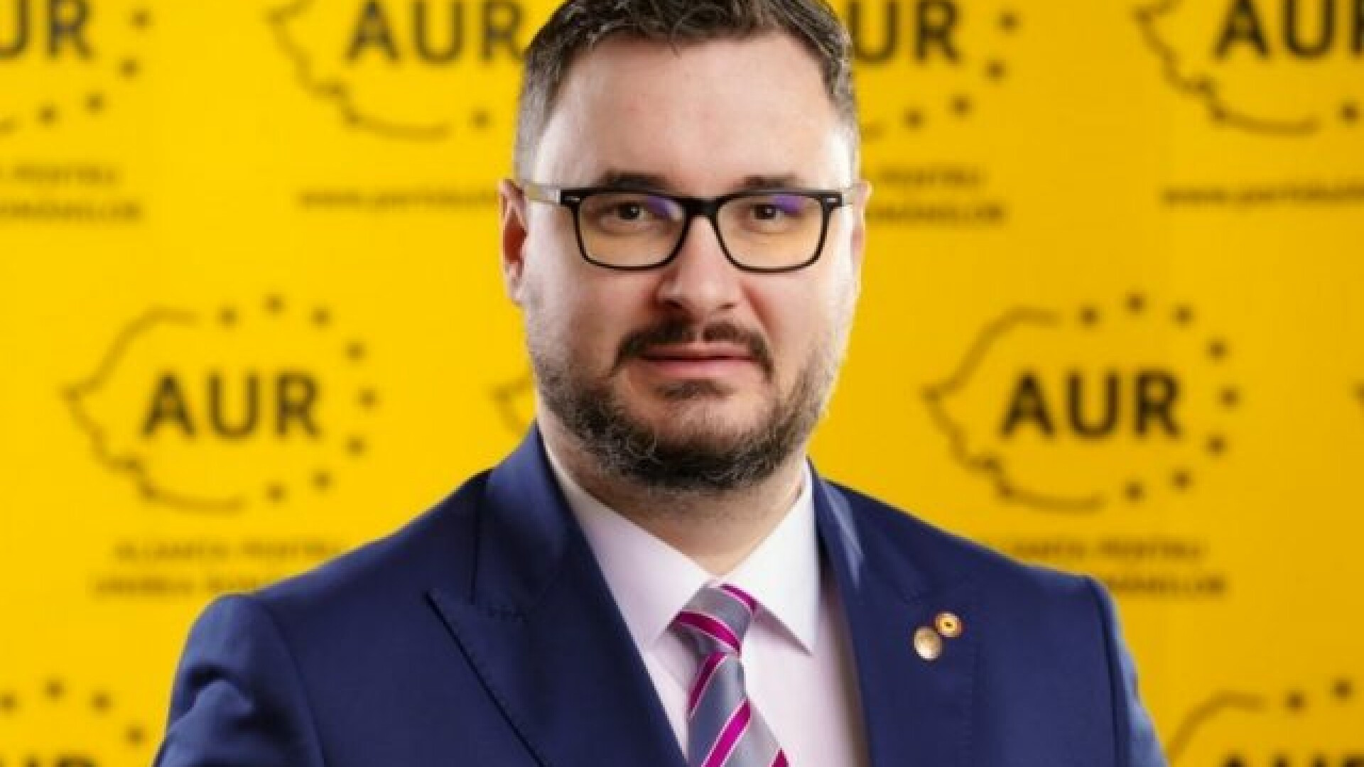 Mesaj controversat al unui deputat AUR: „Refuzați comanda dacă nu e livrată de un român”. Godină i-a făcut plângere penală