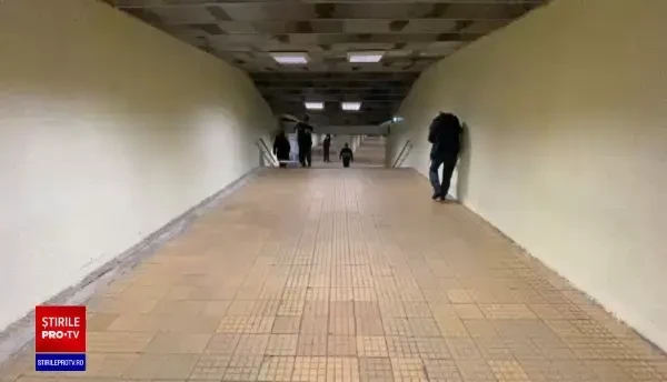 Evacuarea spaţiilor comerciale a început la staţia de metrou Ştefan cel Mare