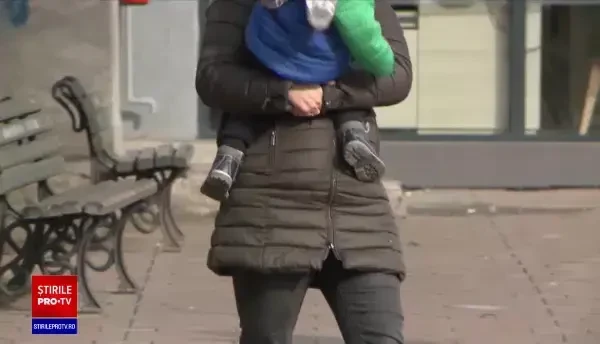 Părinții care se întorc mai devreme din concediul de creștere a copilului primesc bani mai mulți