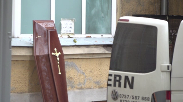 Cum vor fi înmormântate persoanele decedate din cauza COVID-19. Preoţii vor avea acces în secţiile ATI