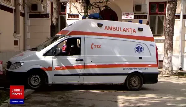 O copilă de numai 12 ani a fost operată pentru o sarcină anormală, la Iaşi