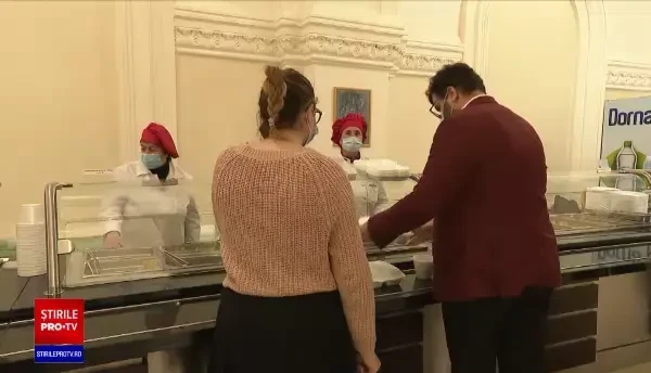 Lovitură dură pentru parlamentari: nu vor mai putea cumpăra ciorbă cu 2 lei de la cantină