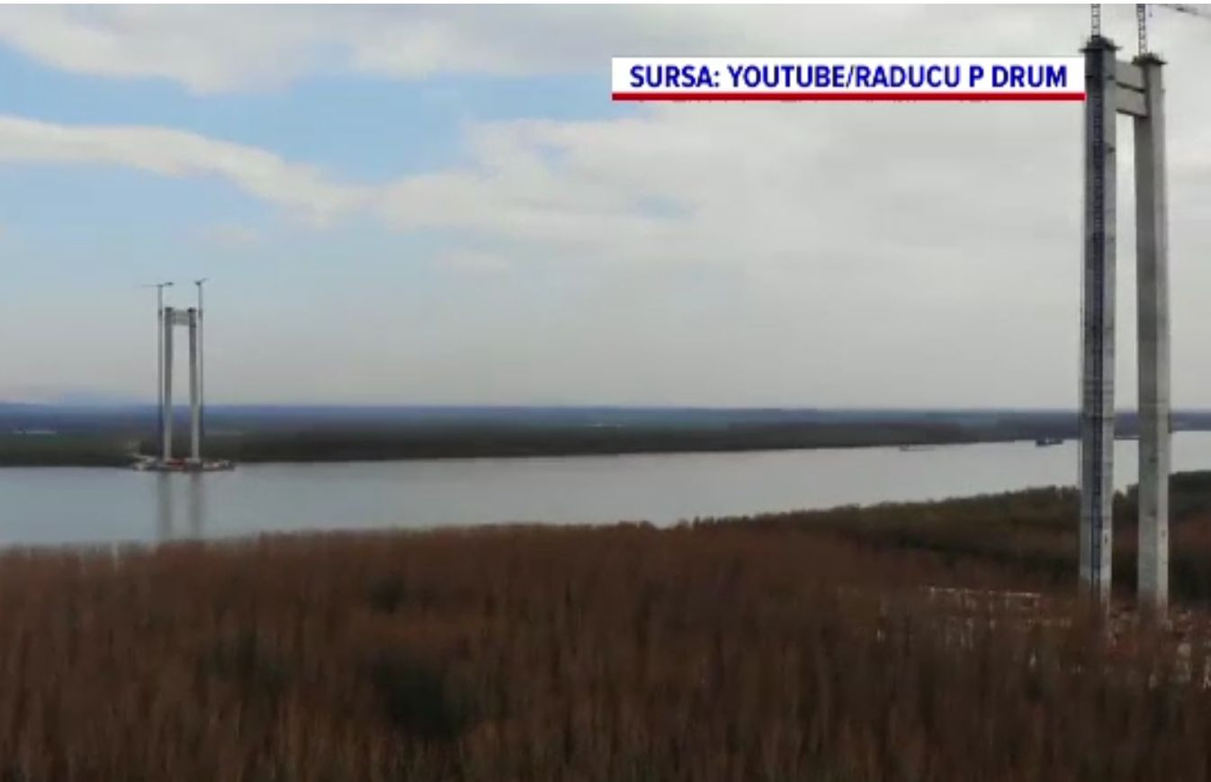 Podul dintre Brăila și Tulcea avansează încet. Tehnic, lucrările sunt în grafic, dar birocrația duce la întârzieri