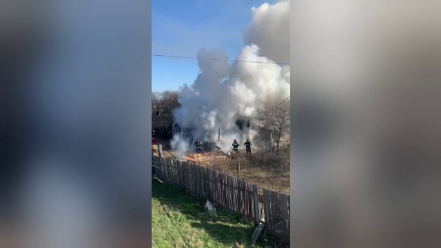 O femeie din Neamț a murit carbonizată, în propria locuință. Cum a reușit să scape soțul ei