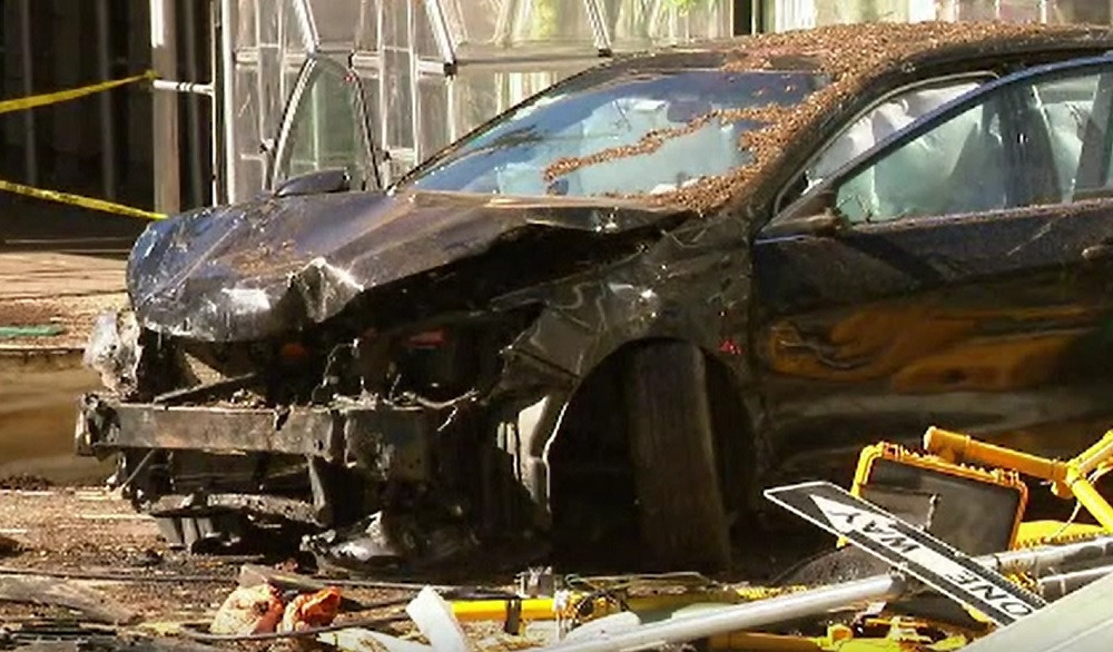 Accident în Târgoviște. Autoturismul unui tânăr a fost izbit în plin de o mașină de teren