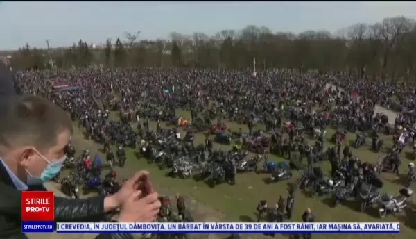 Motocicliștii s-au adunat și în pandemie la o mănăstire din Polonia. ”Respectarea tradiției și credința pot face minuni”