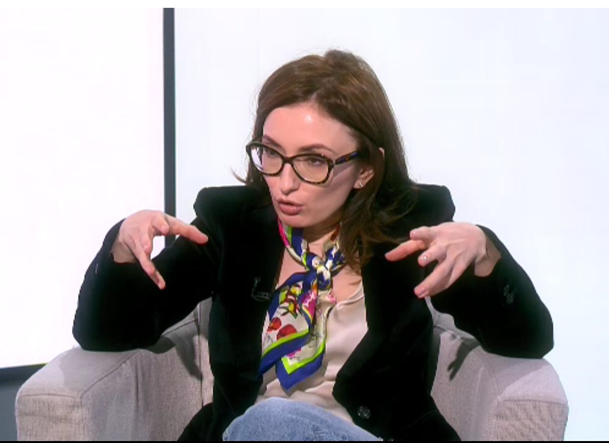 Podcast ”România, știi bine”, episodul 35. Ce nu s-a văzut la TV din spitalele de zeci de milioane de euro nefolosite