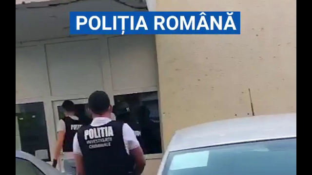 Autorii oribilei crime din Braşov ar fi doi tineri. Ea are doar 17 ani şi intra în case promiţând "masaj corporal"