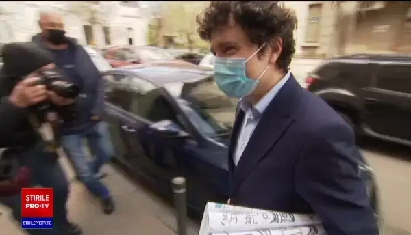 Nicușor Dan: 20.000 de clădiri construite ilegal în București, în ultimii 15 ani. Acuzații adresate Gabrielei Firea