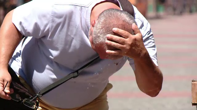 Dezastrul provocat de schimbările climatice. Temperaturile vor crește cu 4-5 grade în următorii ani