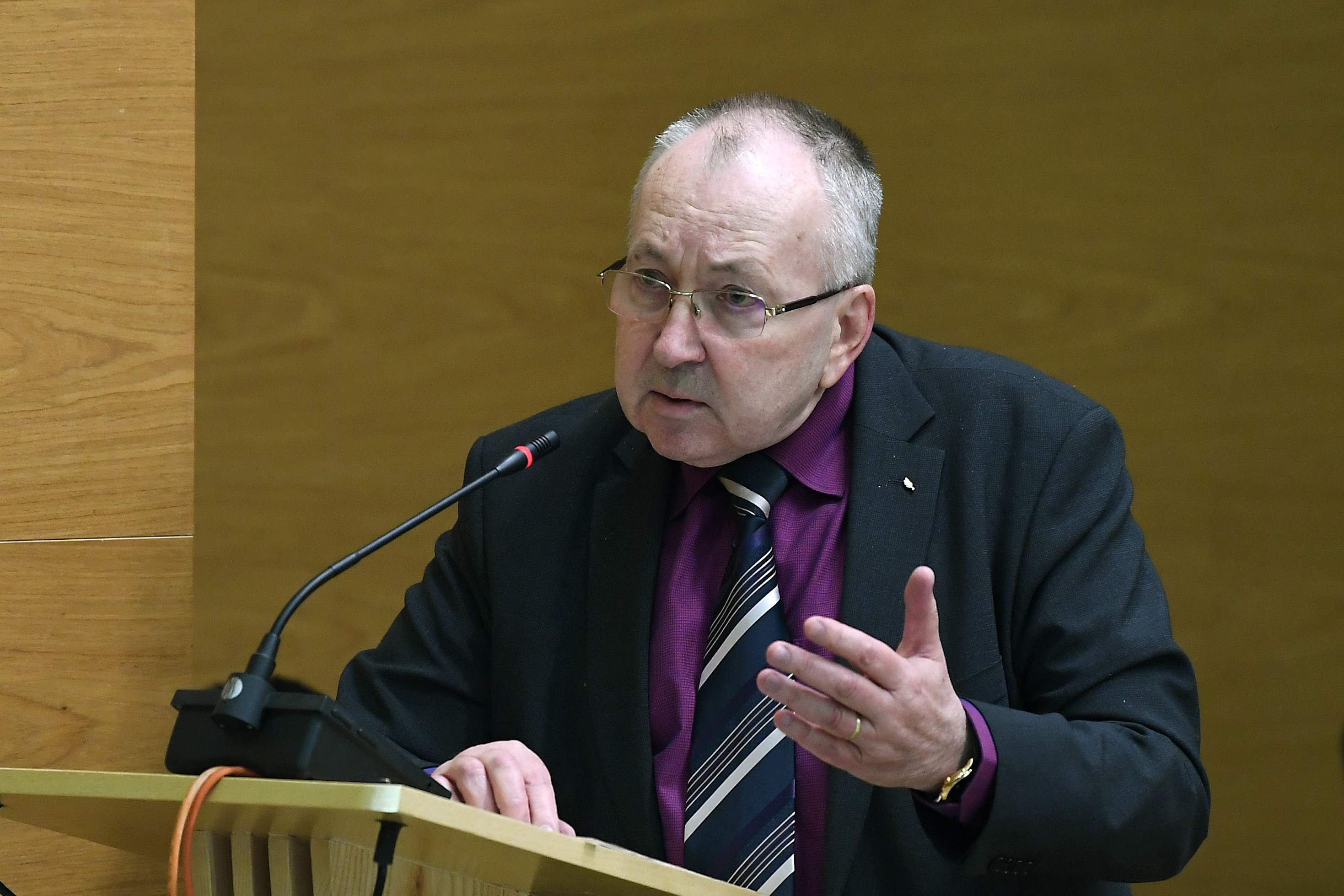 Medicul Emilian Imbri: Bătălia cu virusul am pierdut-o. Ce se întâmplă acum e triumful virusului