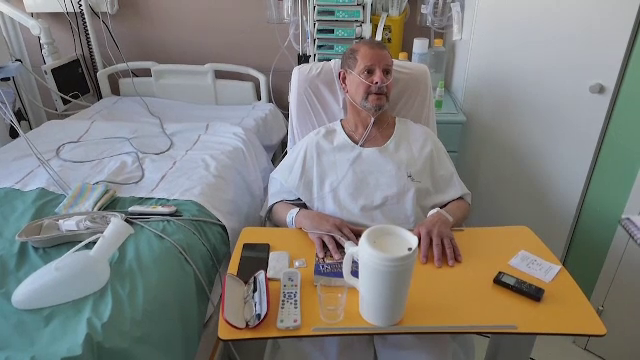 Cum a fost salvat un francez cu COVID, ajuns la ATI. „Plămânul era ars precum catedrala din Paris”