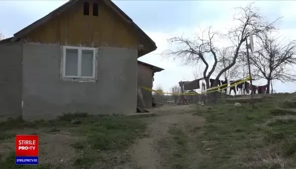 Un bărbat de 44 de ani, tată a șapte copii, înjunghiat de propria soție după ce a aţipit la televizor