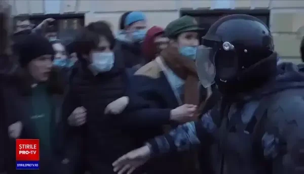 Peste 1.500 de oameni au fost arestaţi în toată Rusia în cursul protestelor organizate în sprijinul lui Navalnîi