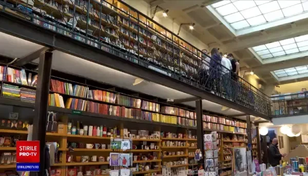 Ziua internaţională a cărţii, sărbătorită astăzi. Numărul românilor care citesc săptămânal, în creștere