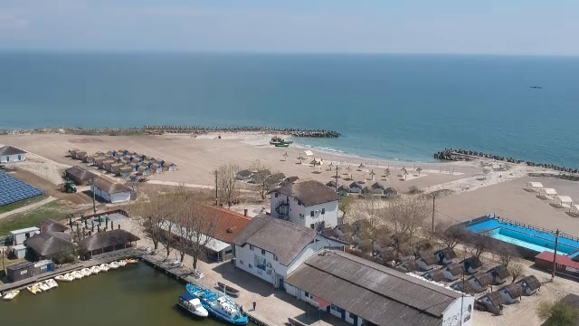 Satul Gura Portiței, o oază de liniște lângă Marea Neagră. Cât costă un pachet de trei zile de cazare