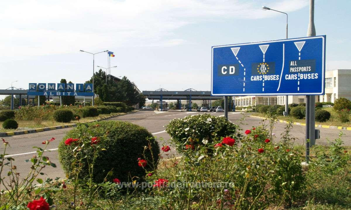 10 TIR-uri rusești cu țigări de 30 milioane euro au "dispărut" în Vama Albiţa