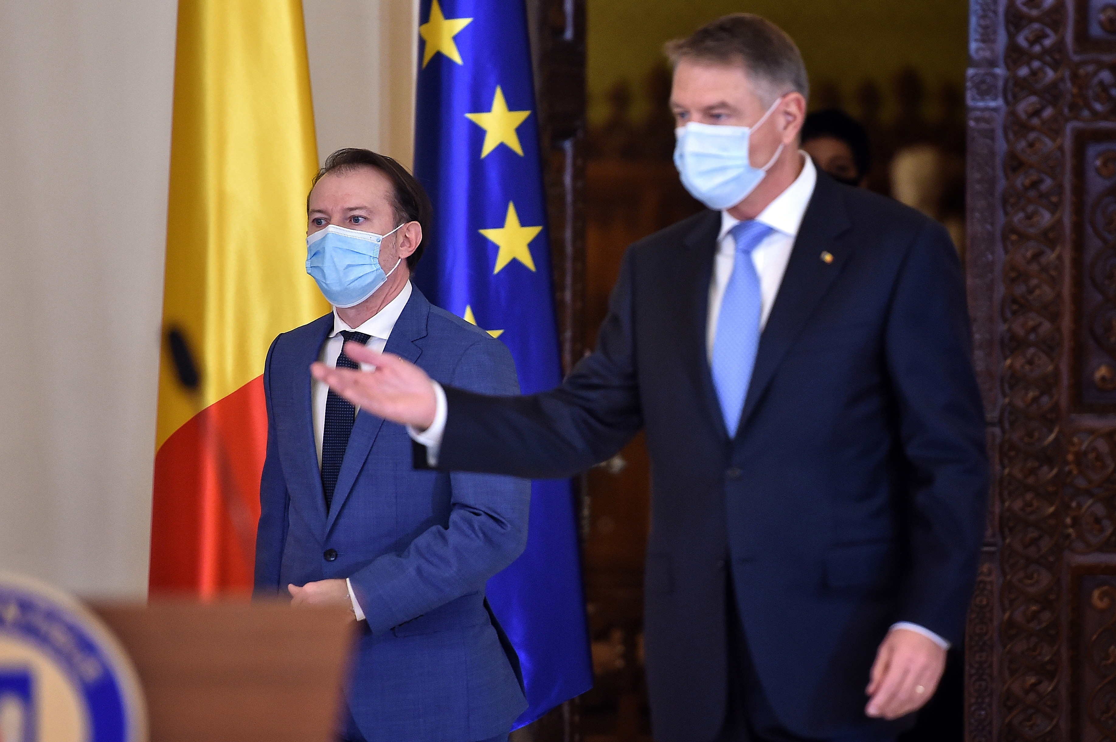 Președintele și premierul participă la o acțiune a Armatei pentru veterani: ”Alături de eroi”