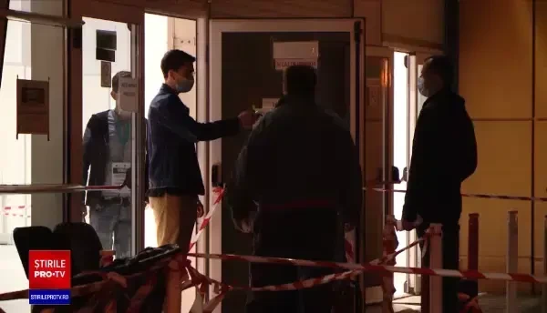 Maratonul vaccinării de la Timișoara, un succes absolut. Dorel Săndesc: „Am vaccinat 6.722 de oameni în 64 de ore”