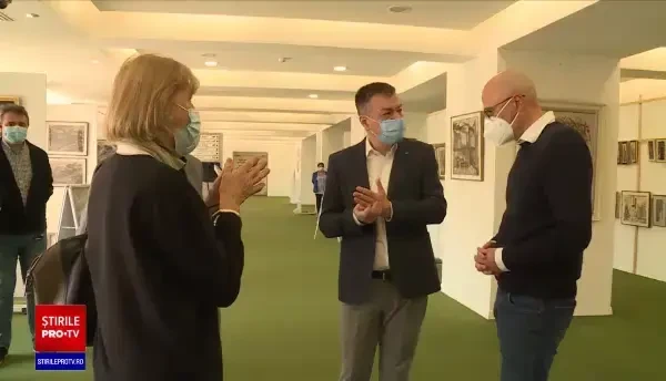 Spectacole-experiment în București. Măștile vor fi opționale