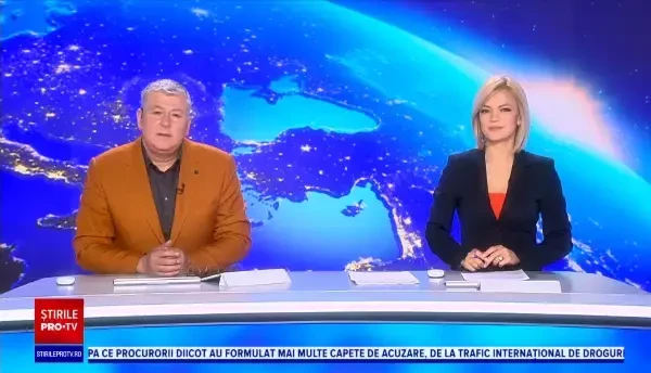 Cel mai lung pod pietonal suspendat din lume a fost transformat în podium de modă