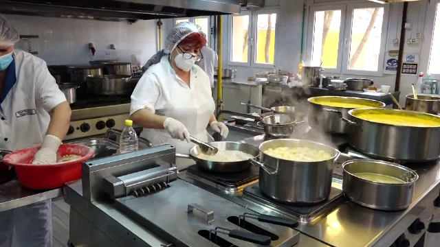 Statul alocă 11 lei pe zi pentru mesele pacienților din spitale. Cum pot majora managerii acest buget