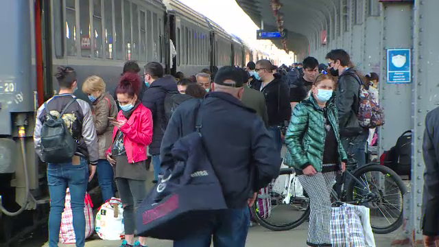 Aglomerație în Gara de Nord, pentru cei care s-au dus de Paște la rude